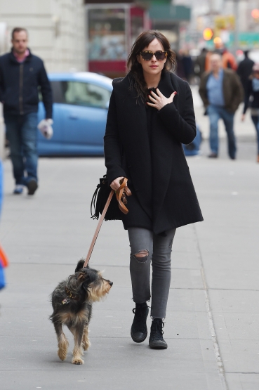 dakotajohnson_28729.jpg