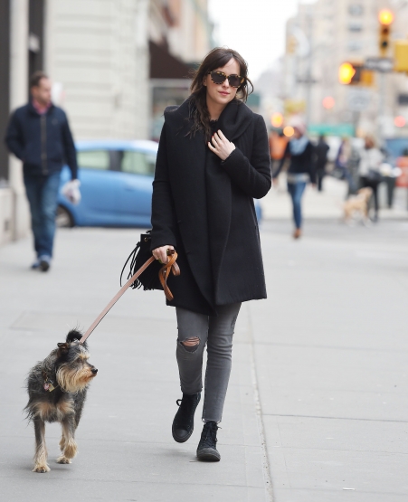 dakotajohnson_28929.jpg