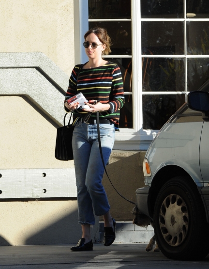 DJ_282129.jpg