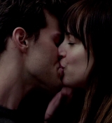 fiftyshades-dakotajohnson00285.jpg