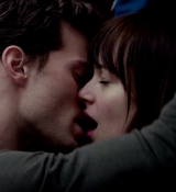 fiftyshades-dakotajohnson00288.jpg