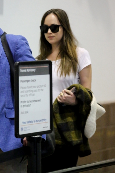 DJ_281429~0.jpg