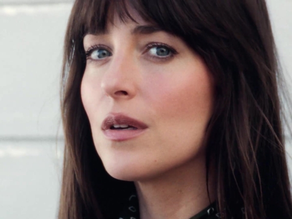 A_Flaunt_Film___Dakota_Johnson_1080p_025.jpg